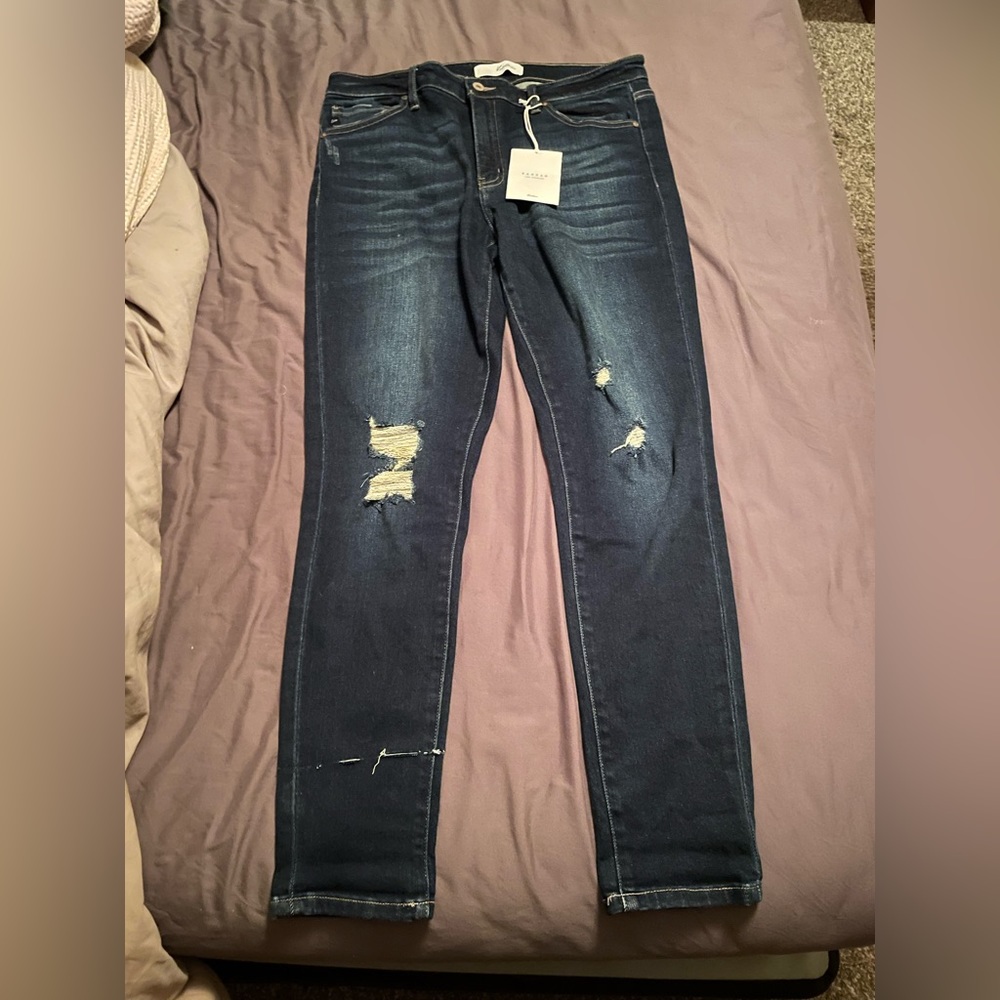 Kancan distressed skinny jeans. Size 15/31 new with tags (unattached)